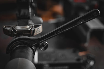 ⁡Hook Castle Nut Wrench